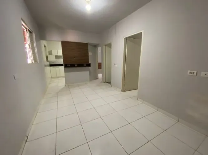 Casa com 1 Quarto(s) e 1 banheiro(s) para Alugar, 80 m² por R$ 1322 / Mês