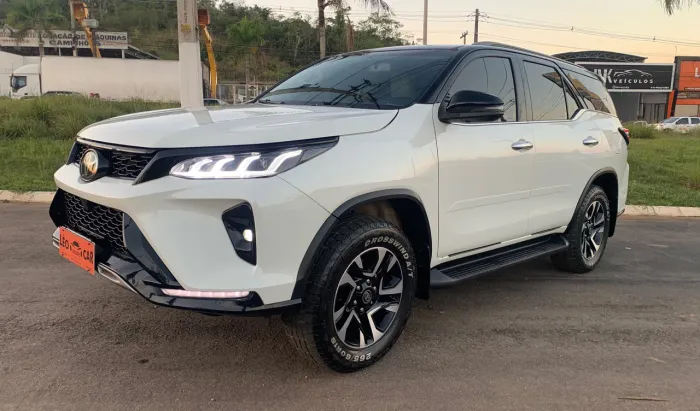 Toyota Hilux SW4 SRX Diamo. 4X4 2.8 TB DIE AUT 2019