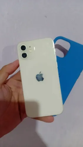 Iphone 12 top