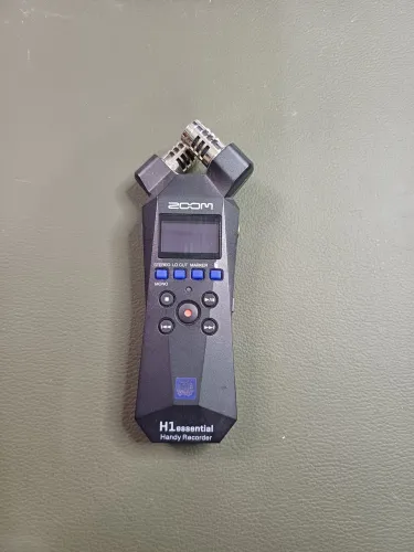 Gravador Zoom H1 Essential