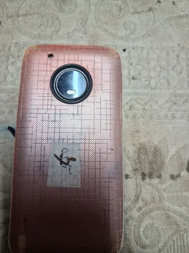 celular Motorola com defeito. não sei o modelo nem o defeito