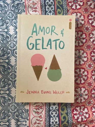 LIVRO AMOR E GELATO | NOVO!