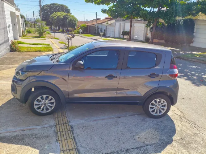 Fiat Mobi Like 1.0 Fire Flex 5P. 2024