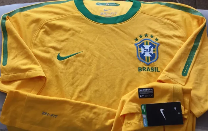 Camisa Seleção Brasil Nike Copa 2010 África do Sul Amarela Tam G Nova Frete Grátis