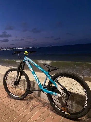 bike vikingx tuff 35 toda montada
