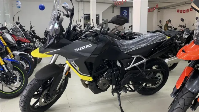 SUZUKI V-STROM 800