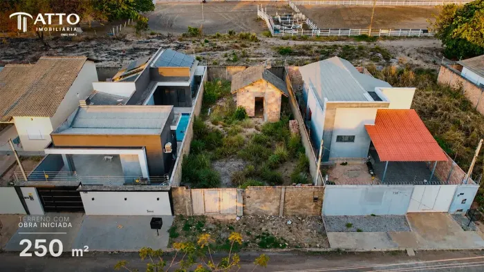 Terreno à venda no Bairro Murilo Teixeira