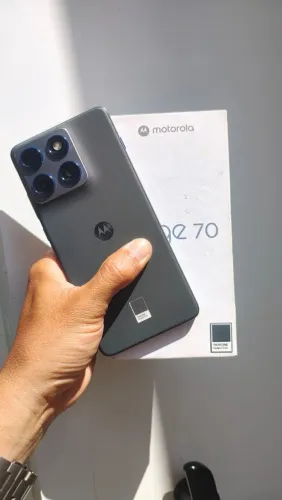 Moto Edge 70 256gb completo garantia de 7 meses