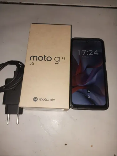 G75 8 e 256 de memória tela original quebrou e coloquei de primeira linha.