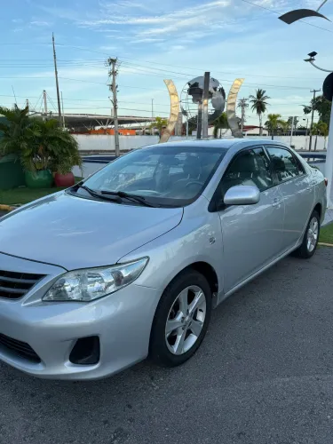Toyota Corolla GLI 1.8 Flex 16V Aut. 2014