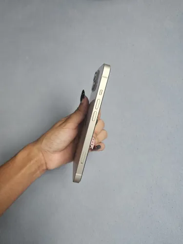 IPHONE 13 128GB - BRANCO - ESTADO DE NOVO