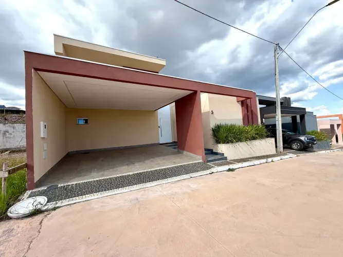 Alugo casa de Condominio, Moderna e nova
