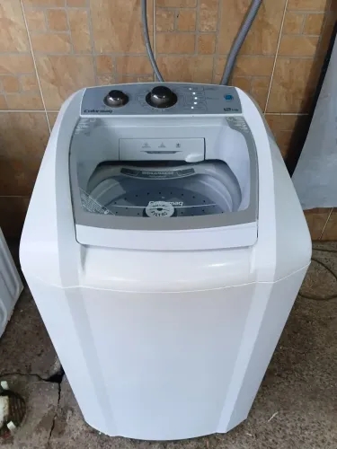 Máquina colormaq 12kg entrego