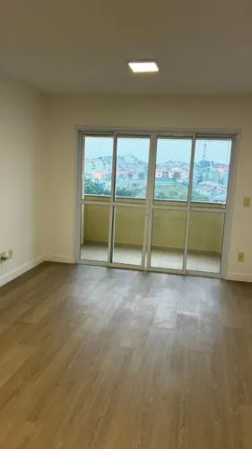 Apartamento com 2 dormitórios para alugar, 77 m² por R$ 3.679,00/mês - Jardim Santo Antôni