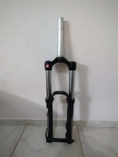 Suspensão rock SHOX Domain 