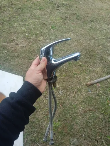 Torneira a gás quente e fria