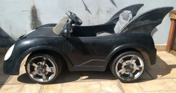 Carrinho Elétrico Batman Antigo c/Defeito