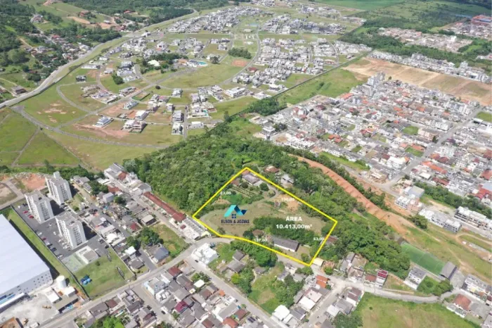 Venda de Casas / Chácara na cidade de Camboriú