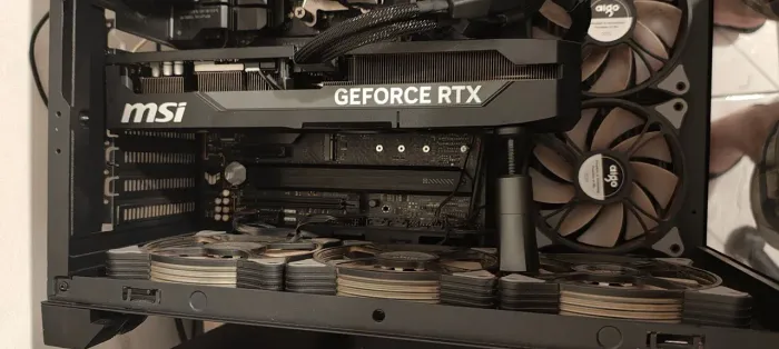 Nvidia RTX 5070 TI 16 gb MSI shadow 3x