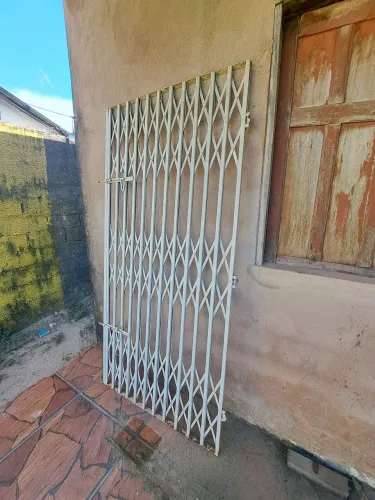 Porta pantográfica de aço