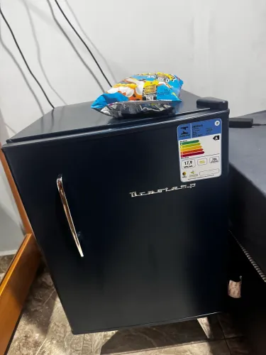 Frigobar cosmic blue Brastemp 