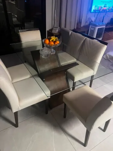 Mesa Retangular Tampo de Vidro