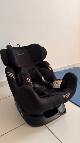 Cadeira de bebê para auto