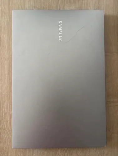 Samsung Book X40 i5 10ª Geração + Placa de Vídeo!! Em bom estado 