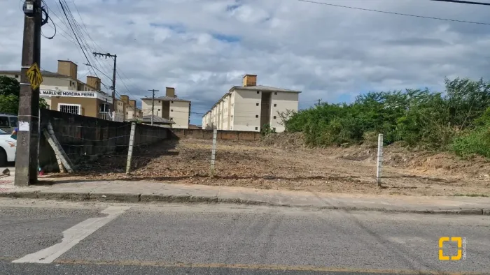 Venda de um terreno na Barra do Aririú em Palhoça-SC