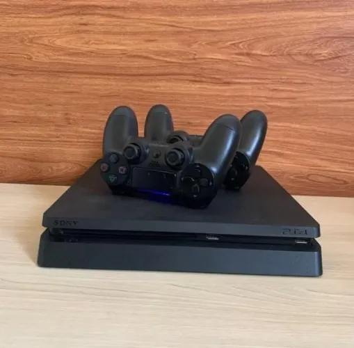 Ps4 slim 1TB