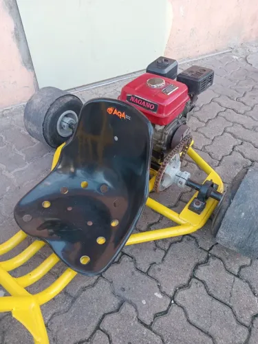 Triciclo motorizado Drift trike adulto.Marca aqa.