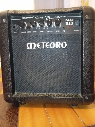 Amplificador meteoro super guitar mg10