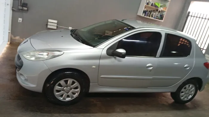 Peugeot 207 XR Sport 1.4 Flex 8V 3P 2010