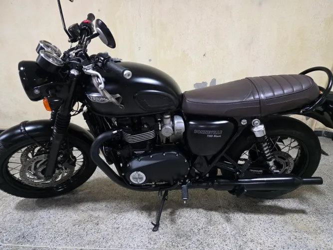 Triumph Bonneville T120 Black 2021 LEIA O ANÚNCIO 