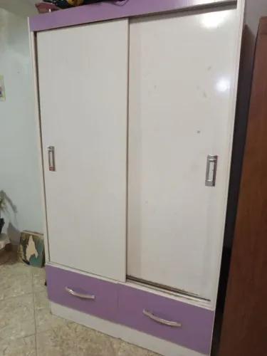 Guarda roupas solteiro portas de correr 