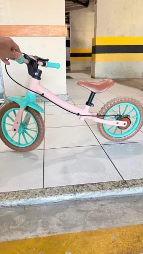 Bicicleta Infantil de Equilíbrio - Natho e Patinete cor rosa seminovos