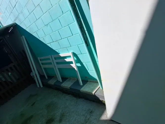 Cama de solteiro em pinos