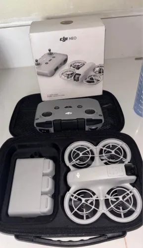 DJI NEO FLY MORE COMBO - COMPLETO + MALETA PREMIUM