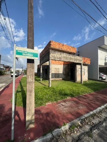 Venda - Terreno edificado no Condomínio Cidade Jardim 2
