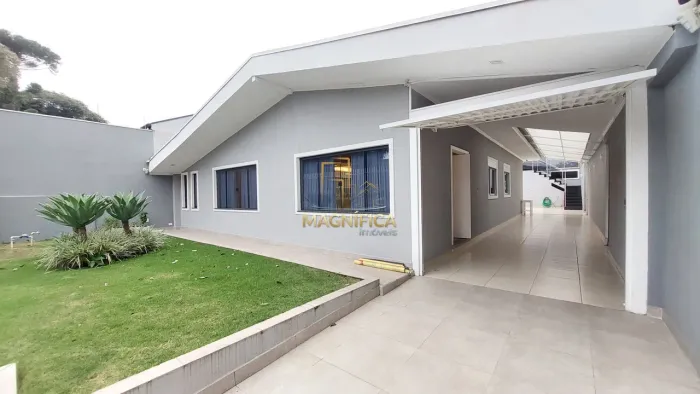 Casa Exclusiva com Edícula Completa e Espaço para 10 Carros Boqueirão Curitiba/PR