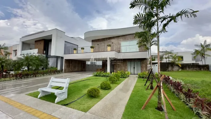 LINDÍSSIMA CASA NO MONTENEGRO BOULEVARD