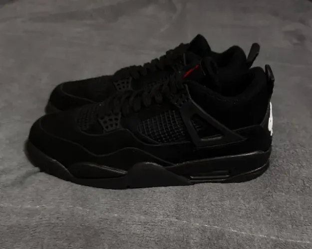Tênis Nike Jordan 4 Black Cat