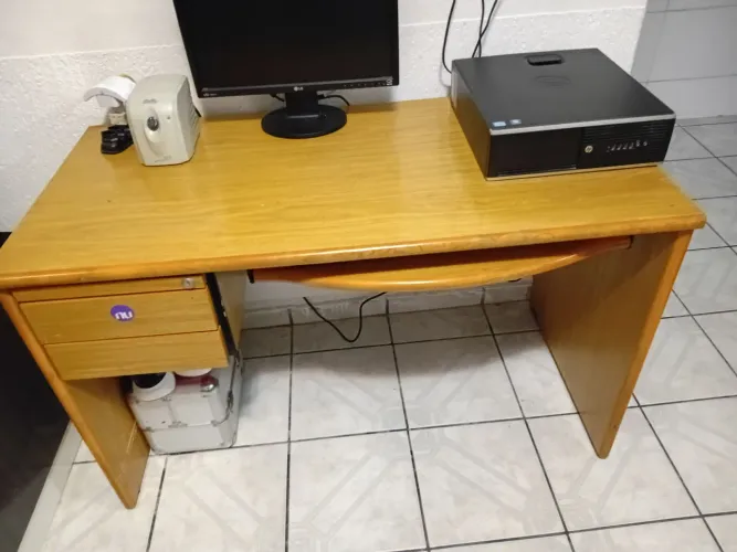 Mesa de escritório 2 gavetas de madeira maciça 