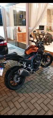 Vendo CB 500 f 2021 lindíssima com 8000 km