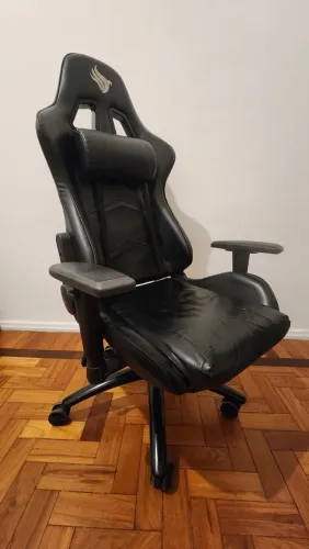 Cadeira Gamer Pichau preta 