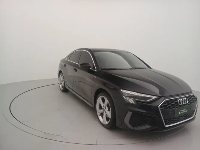 Audi A3 Sedan S-line 2.0 TFSI S-tronic 2024