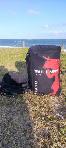 Kite seminovo 12m, barra e leash + trapézio M, completo seminovo! R$ 7.5000