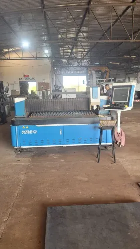 Maquina Cnc de corte a laser