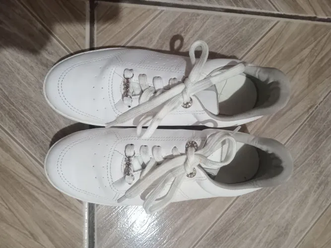 Tênis feminino Via Marte