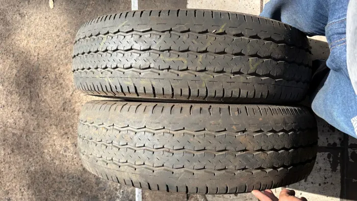 Pneu 225/75/16